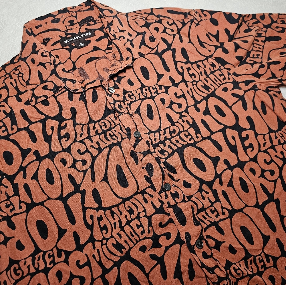 MICHAEL KORS Monogram Logo Button-Up Short Sleeve Black/Burnt Orange Shirt Mediu